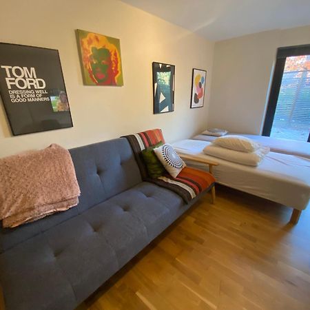 Townhouse On Arlanda Stockholm Metro Line - Easy Checkin Villa Sollentuna Ngoại thất bức ảnh
