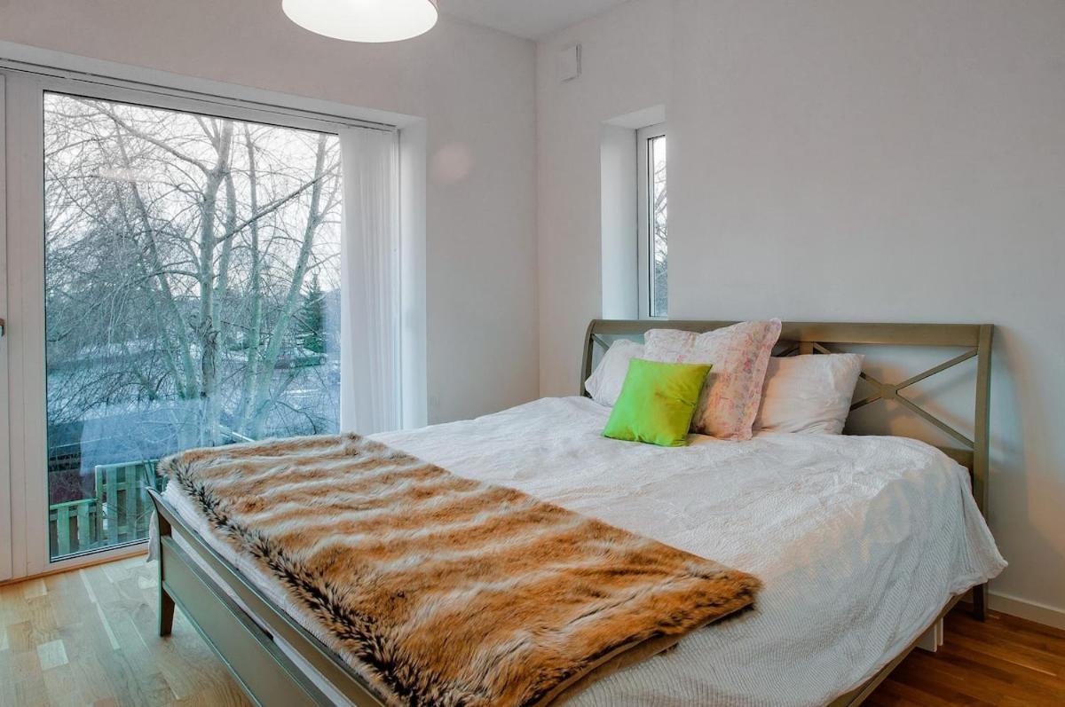 Townhouse On Arlanda Stockholm Metro Line - Easy Checkin Villa Sollentuna Ngoại thất bức ảnh
