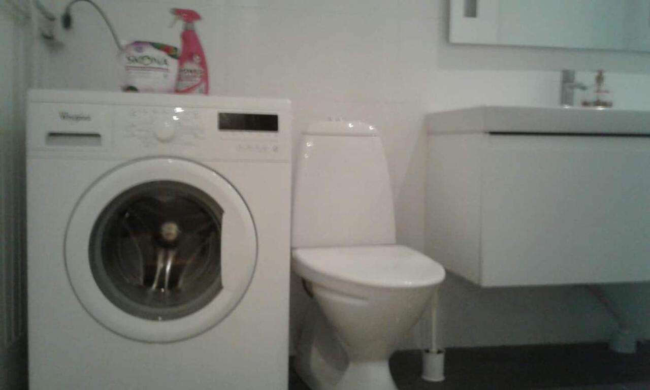 Townhouse On Arlanda Stockholm Metro Line - Easy Checkin Villa Sollentuna Ngoại thất bức ảnh