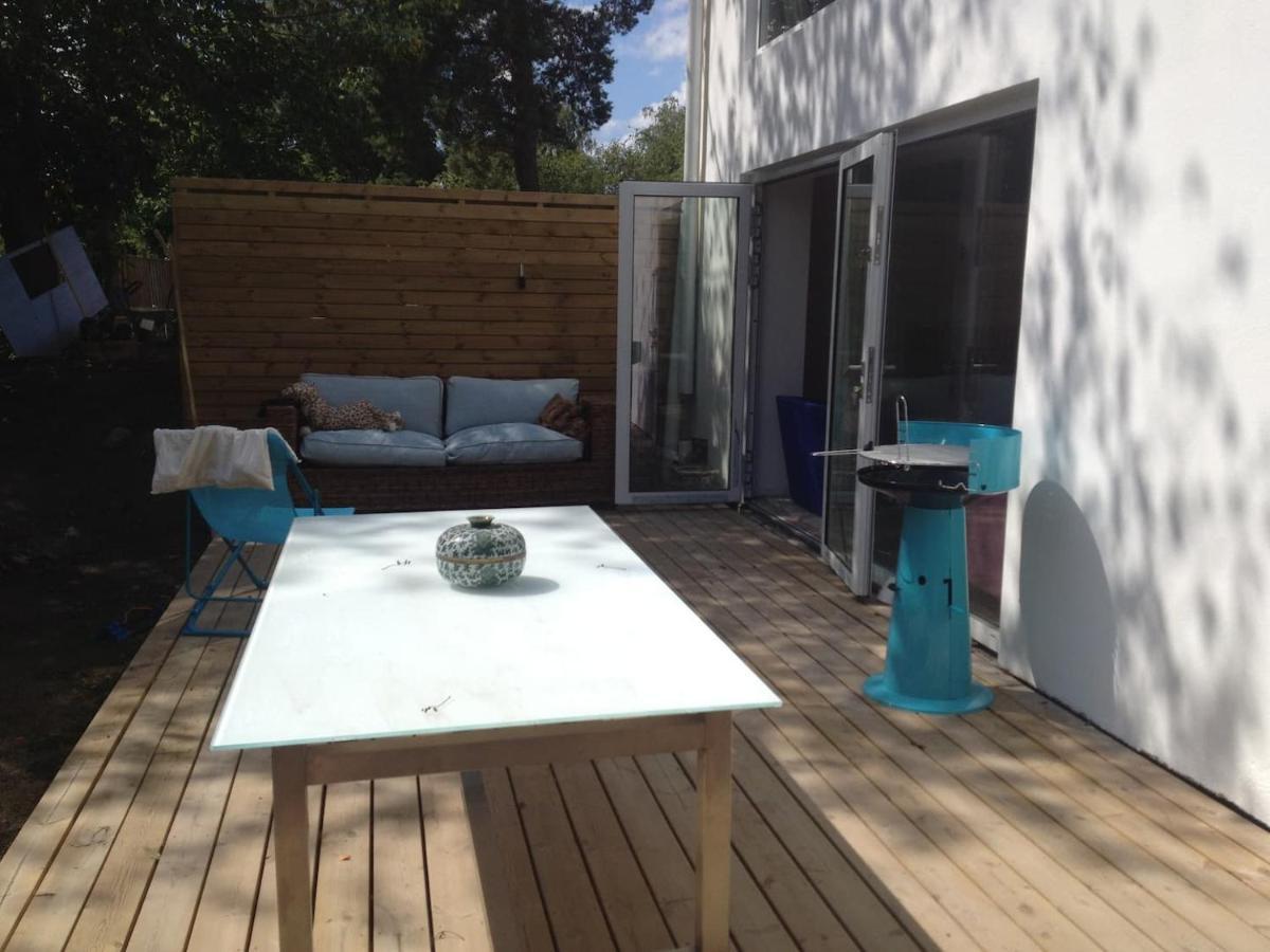 Townhouse On Arlanda Stockholm Metro Line - Easy Checkin Villa Sollentuna Ngoại thất bức ảnh